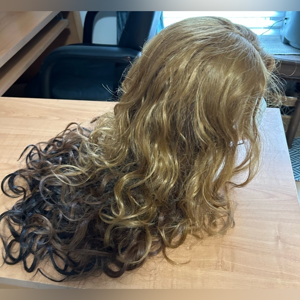 New Motown tress wig long curly 2 colors